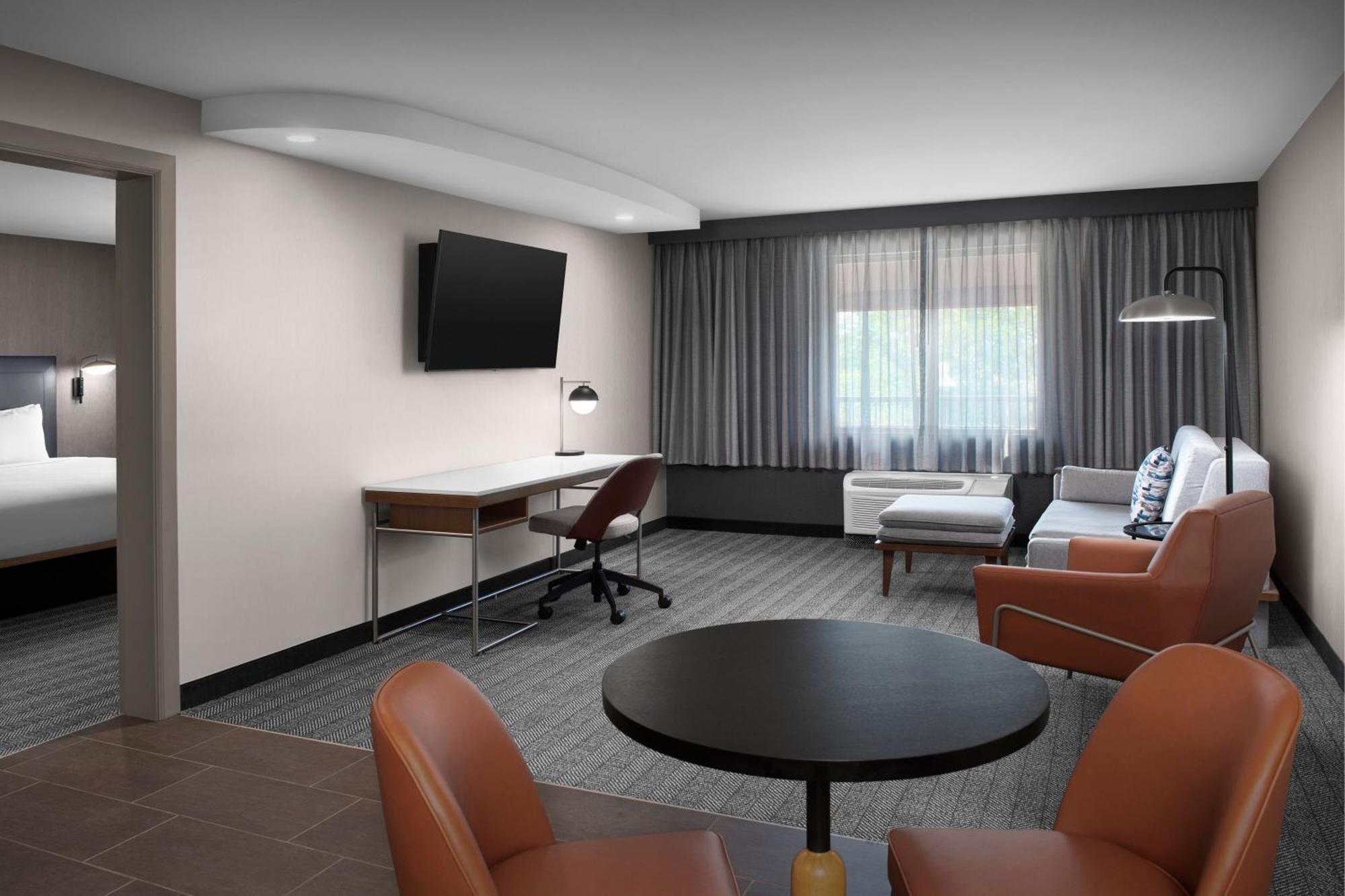 Courtyard By Marriott Paso Robles Hotel Exterior photo