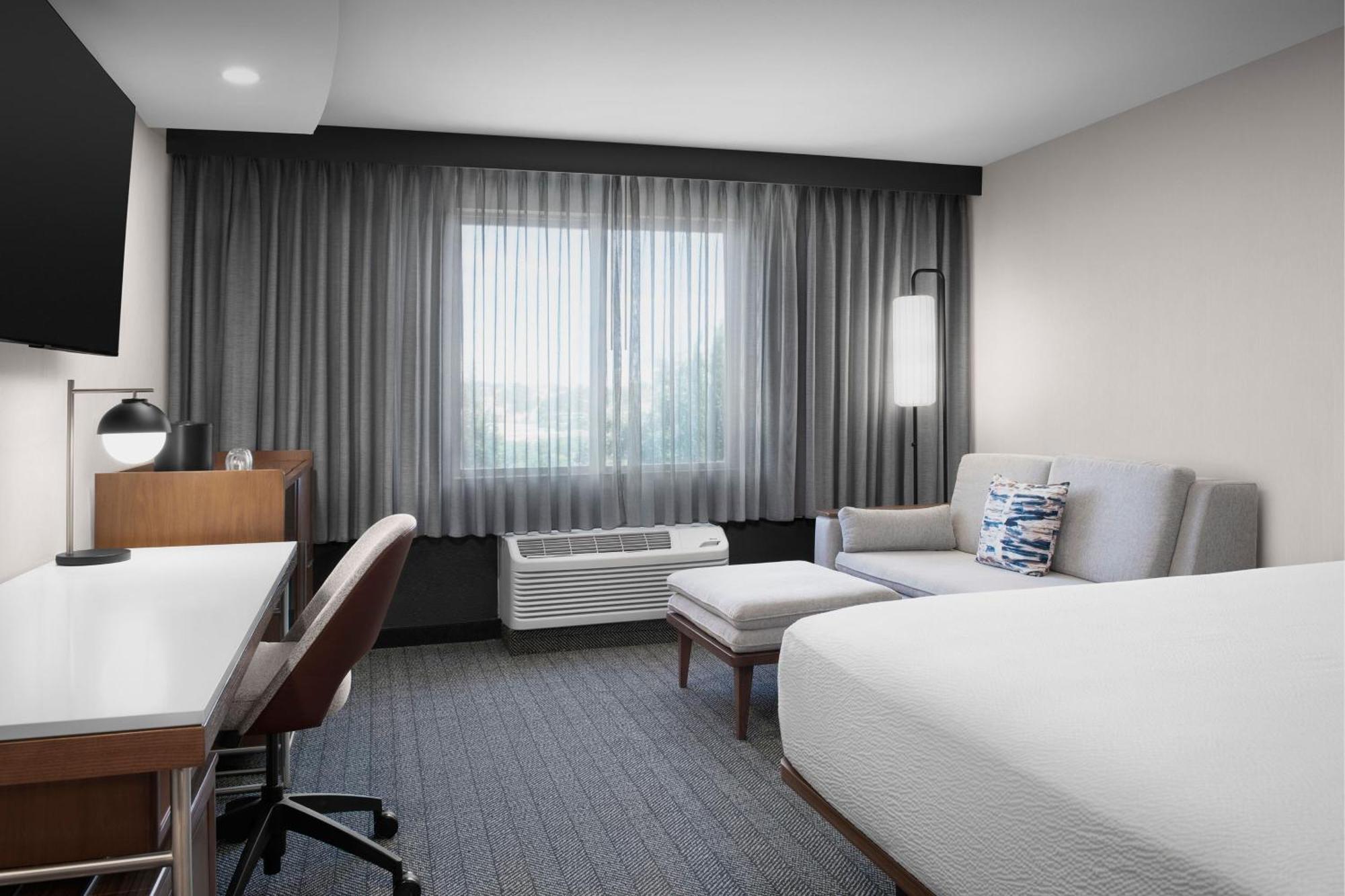 Courtyard By Marriott Paso Robles Hotel Exterior photo